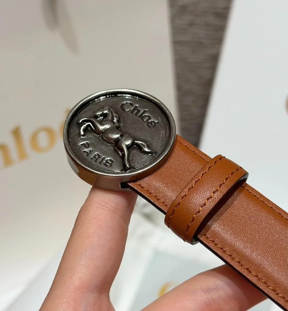 クロエ スーパーコピー Chloé Horse Medal ベルト 合わせやすい 25mm ブラウン