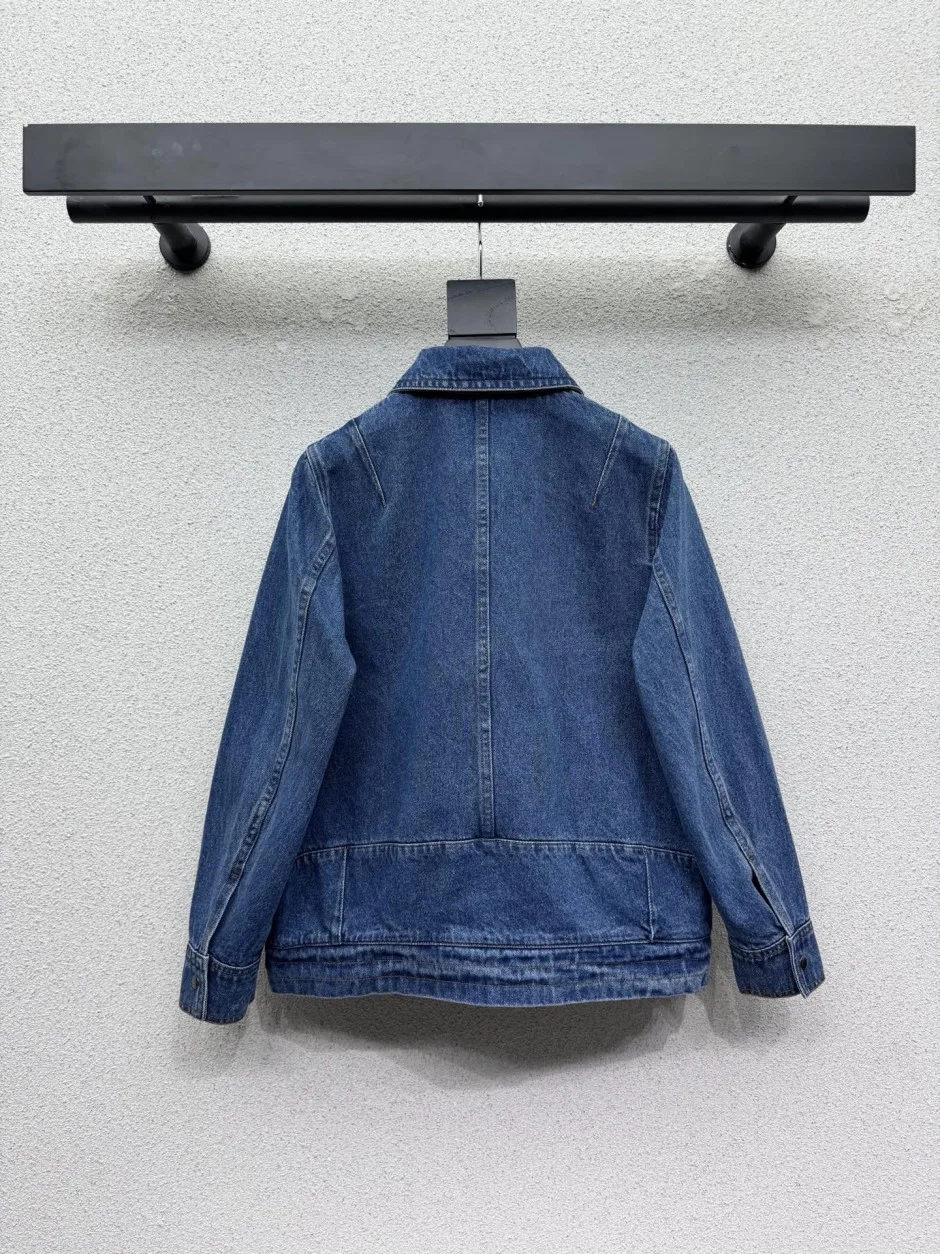 洗練された ロゴ刺繍 デニムブルゾン ロエベ ジャケット 偽物 合わせやすい