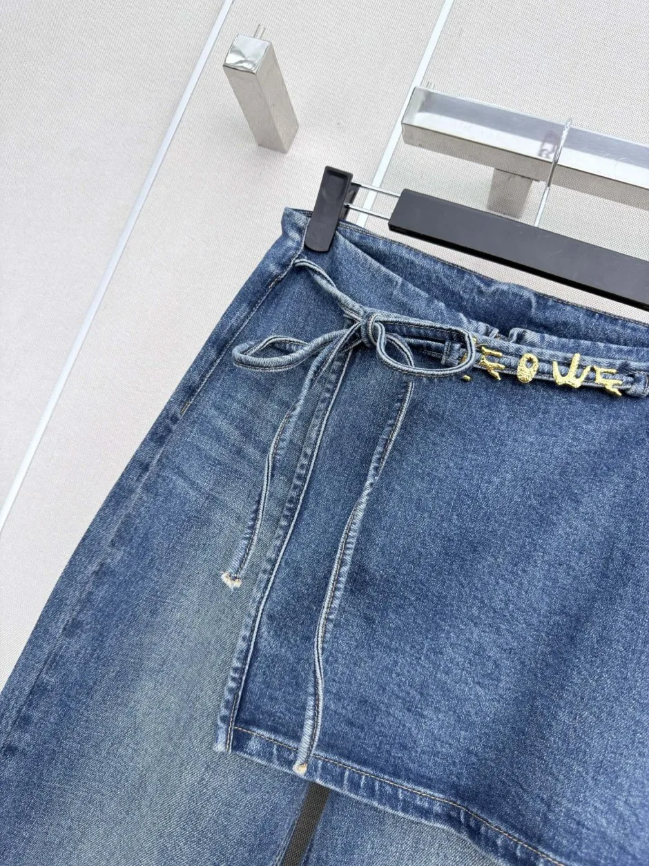 おしゃれ レイヤード風 美脚 デニムパンツ ロエベ ジーンズ 偽物 合わせやすい