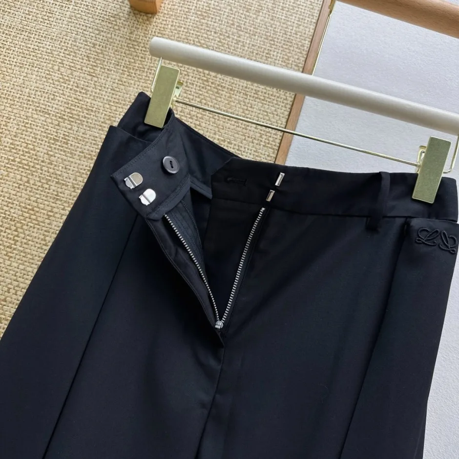 スタイリッシュ バルーンシルエット ワイドパンツ ロエベ スラックス 偽物