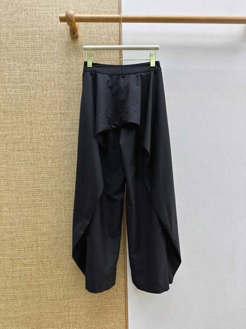 スタイリッシュ バルーンシルエット ワイドパンツ ロエベ スラックス 偽物