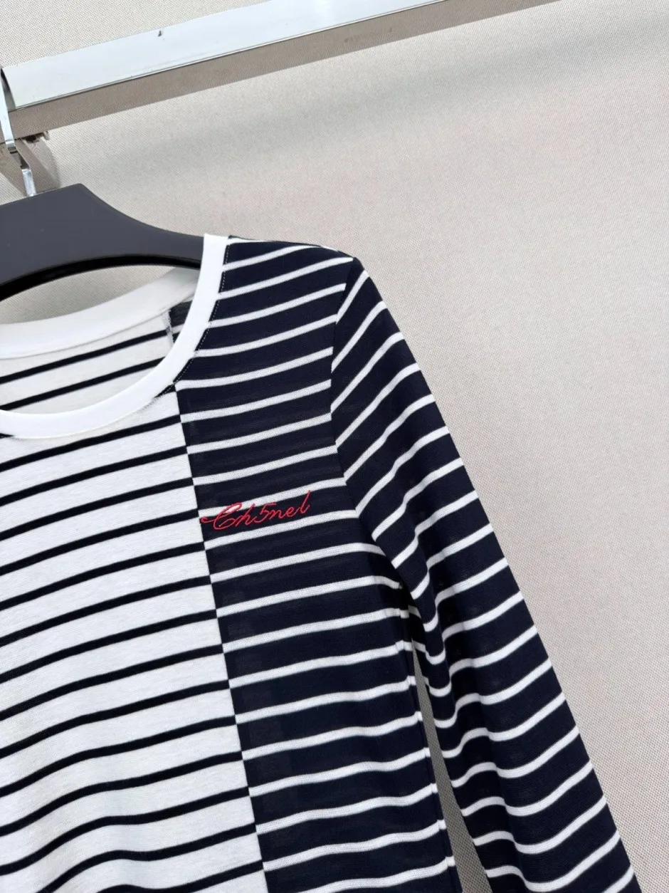 カジュアル 合わせやすい ボーダー柄 シャネル Tシャツ コピー 長袖Tシャツ
