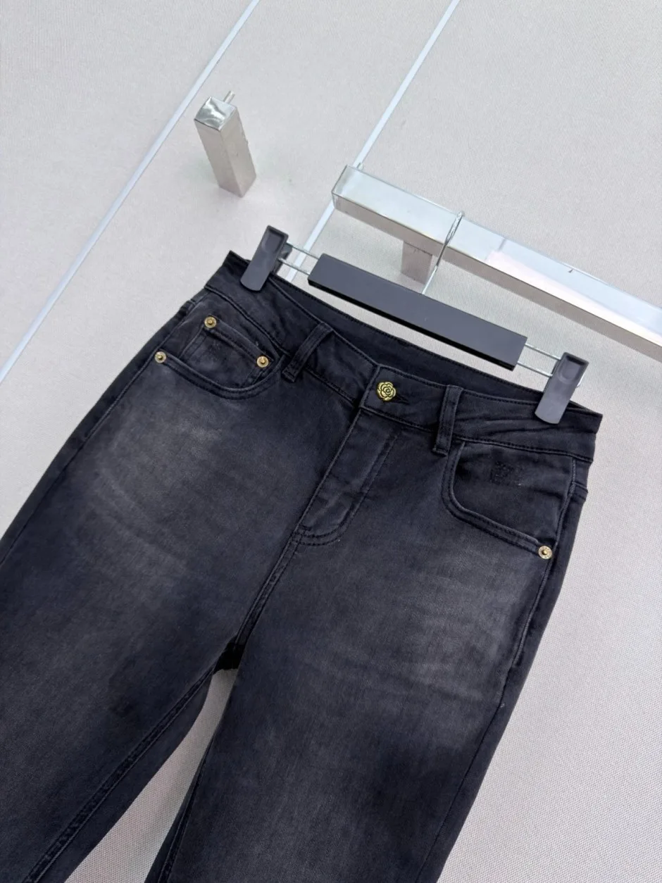 フェミニン おしゃれ シャネル ジーンズ コピー レディース フレア デニムパンツ