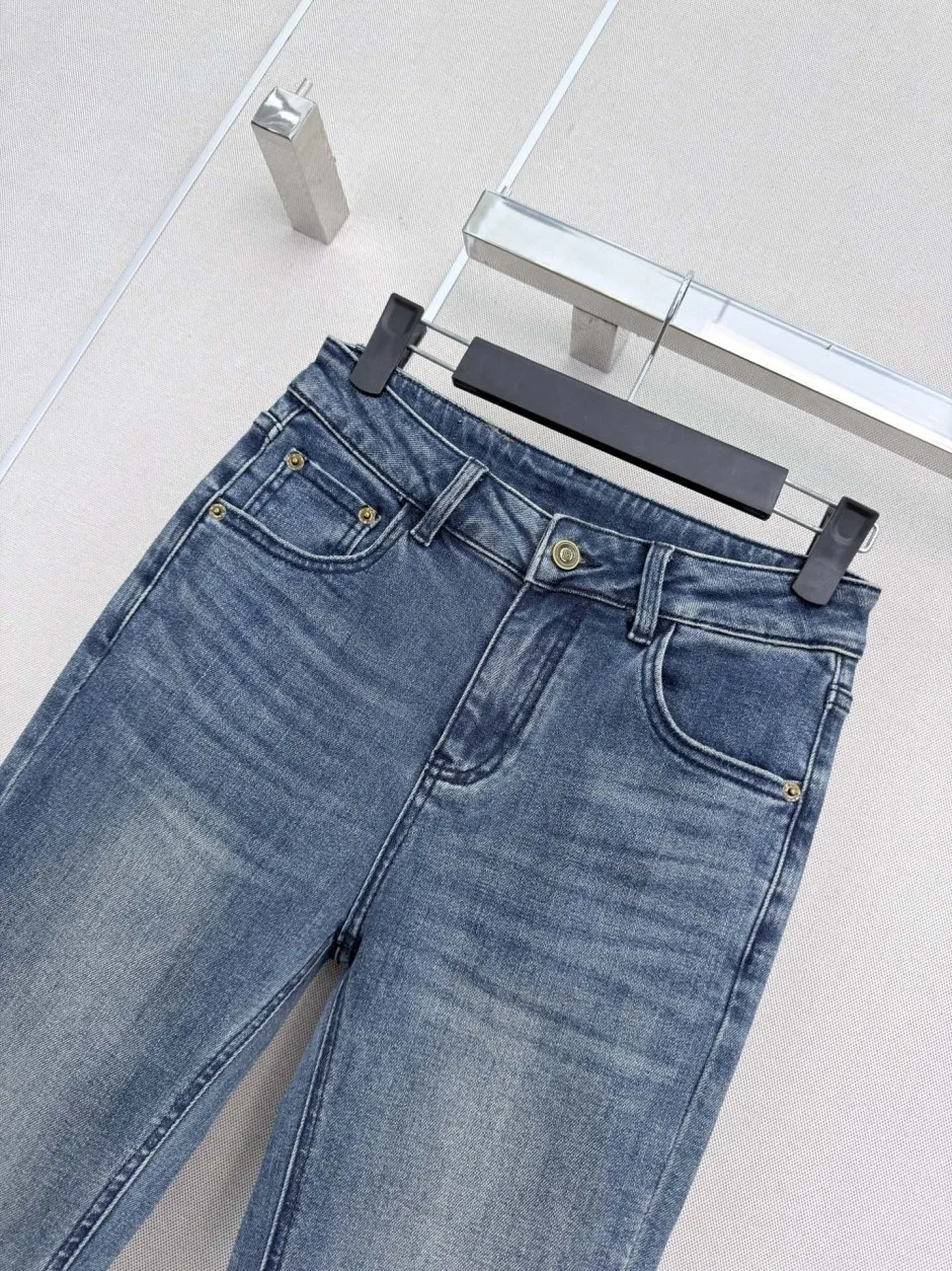 シャネル ジーンズ コピー レディース フェミニン おしゃれ フレア デニムパンツ