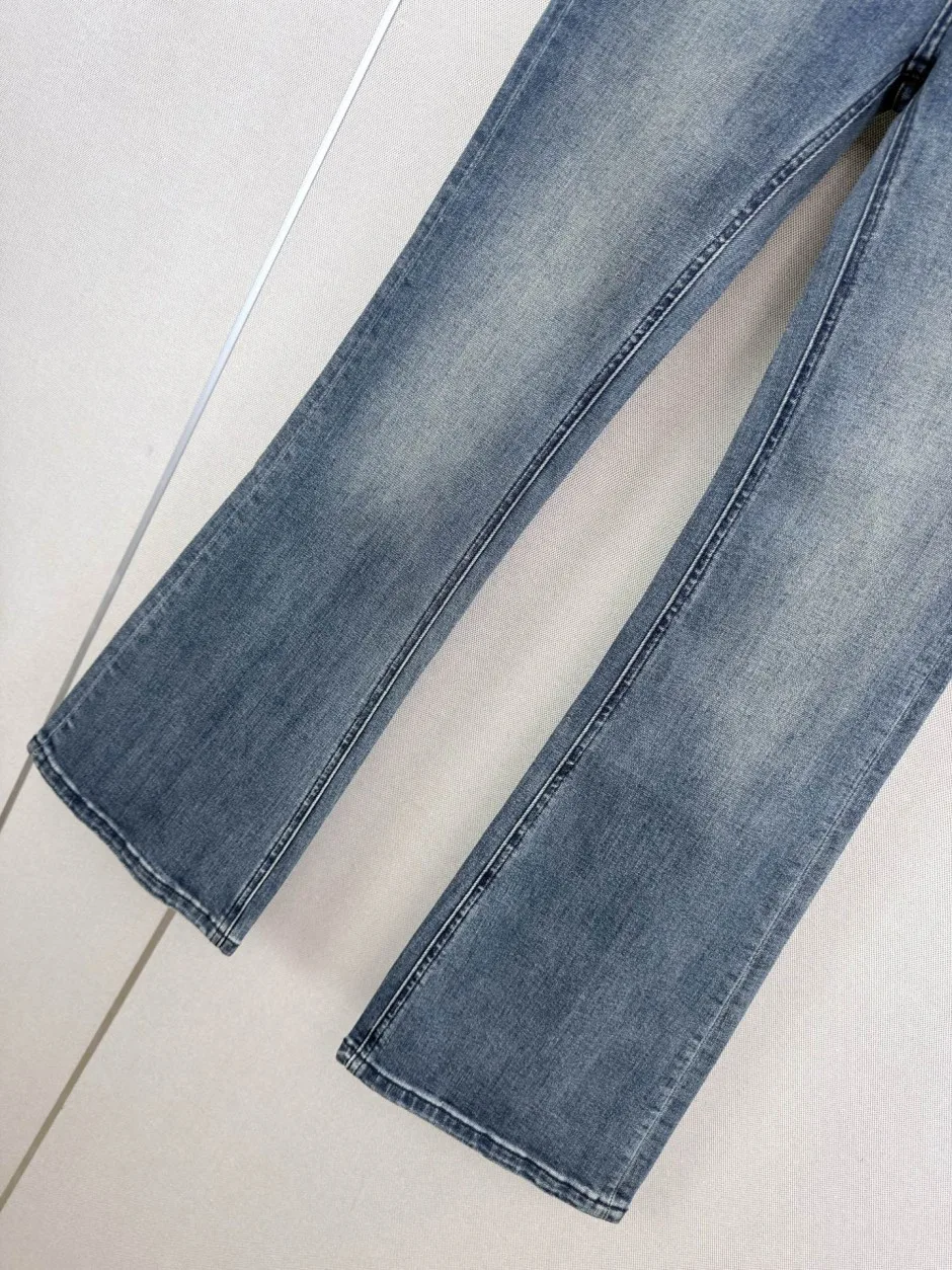 シャネル ジーンズ コピー レディース フェミニン おしゃれ フレア デニムパンツ
